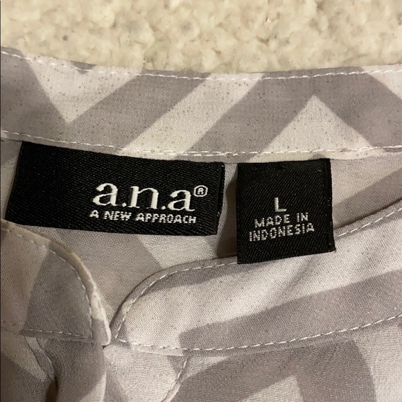 a.n.a Sheer Blouse size Large - Picture 5 of 9